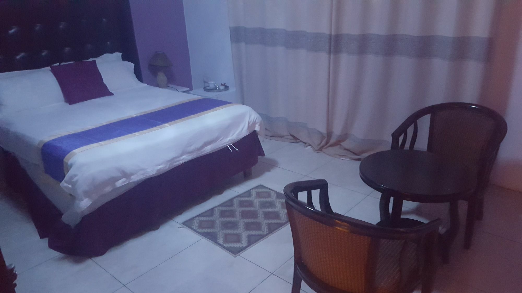 Mathlyn Guest House Francistown Extérieur photo