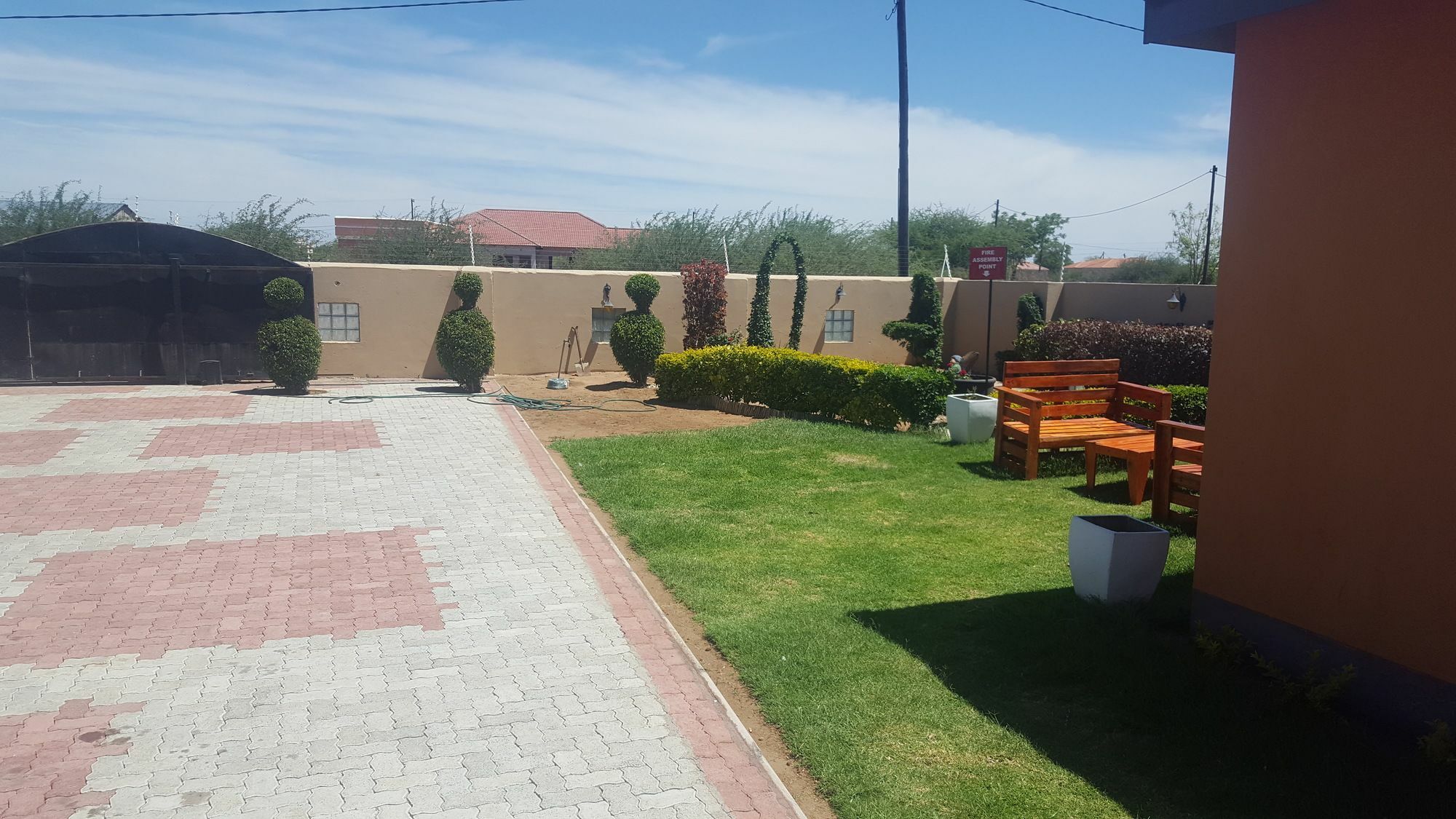 Mathlyn Guest House Francistown Extérieur photo